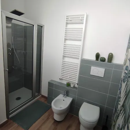 Konukevi Magnolia Bari