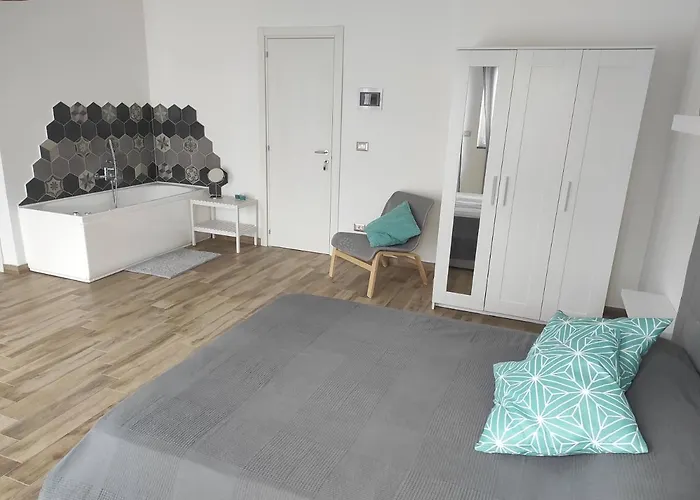 Magnolia Guest house 4*